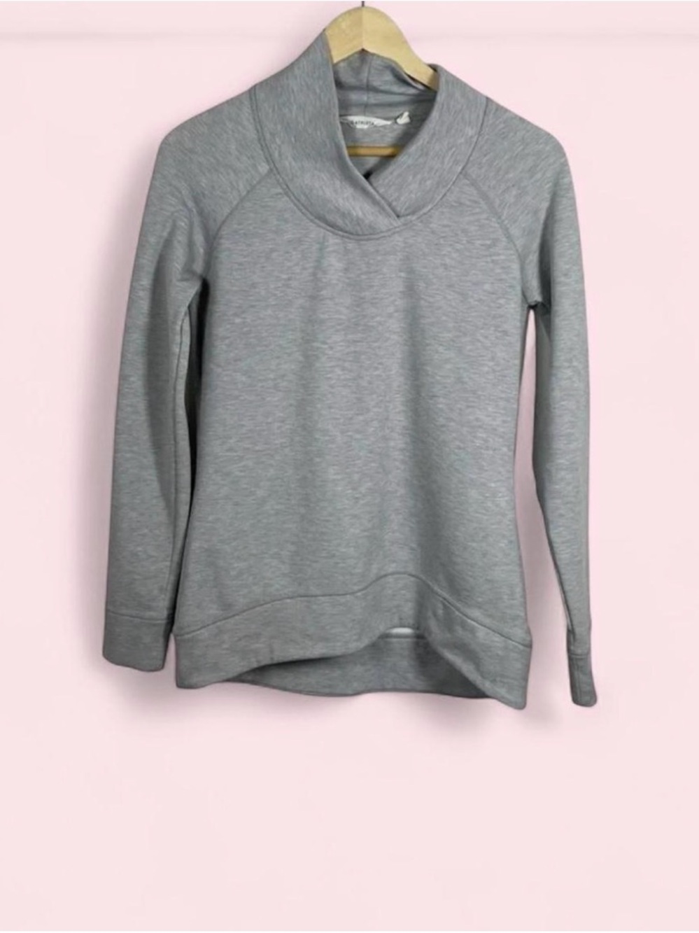 🩶 Athleta Light Gray Pullover Sweatshirt 🩶